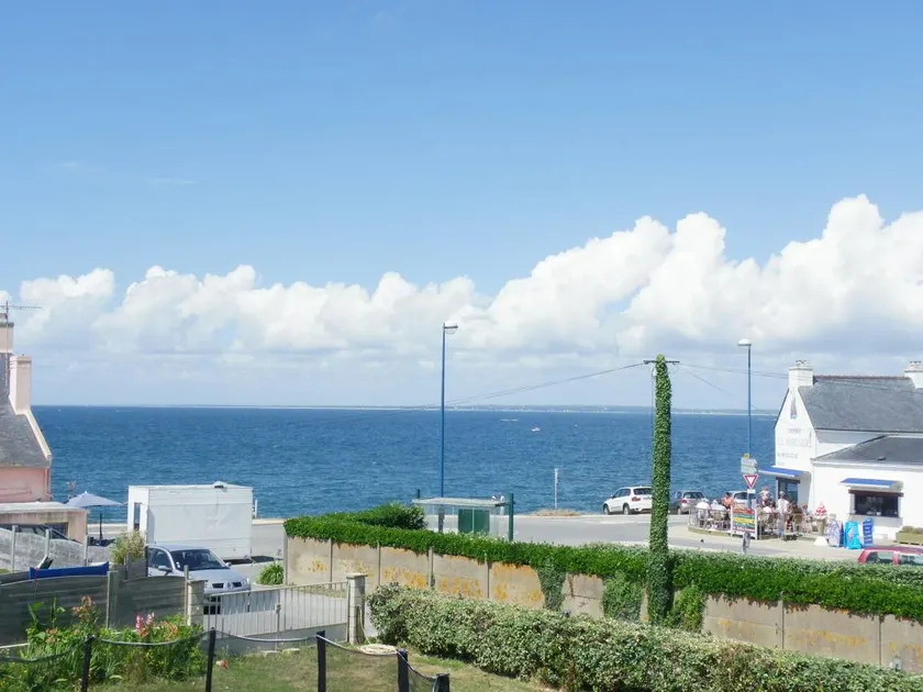 Apartment 'Appartement 100m2 Vilvic Vue Mer' with Sea View, Private Terrace and Wi-Fi - Image 1