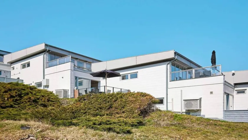 Wonderful house with terrace | Beach nearby - Image 1