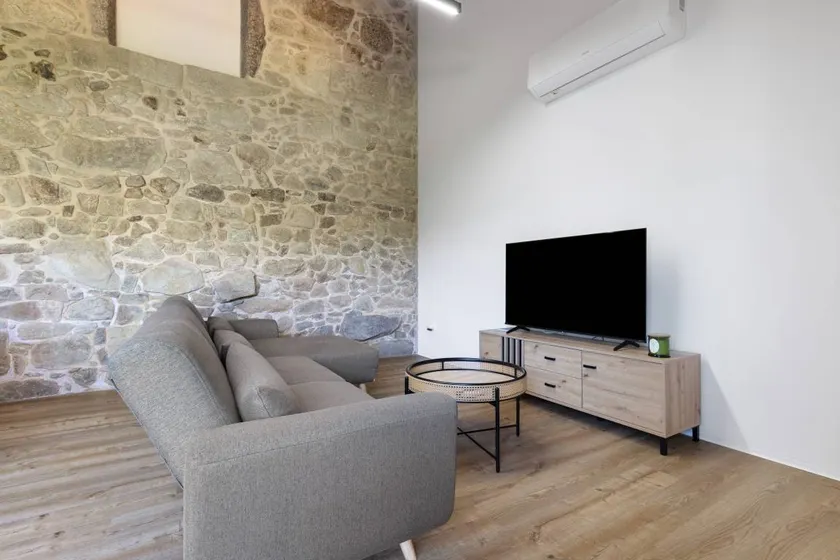 Wohnung mit Pool, Terrasse und Garten | Gartenblick | Perfekt für die Arbeit von Zuhause - Image 1