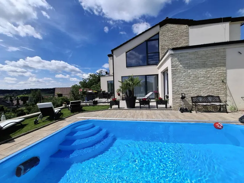 Fully equipped flat with BBQ, pool & terrace - Image 1