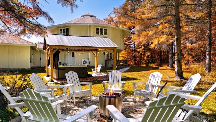 Design Cabin with Jacuzzi and Porch in Sister Bay, Wisconsin - Image 1
