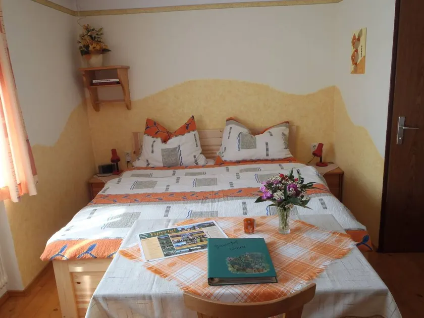 Child-friendly wonderful dedicated room with garden & BBQ | Dogs allowed - Image 1