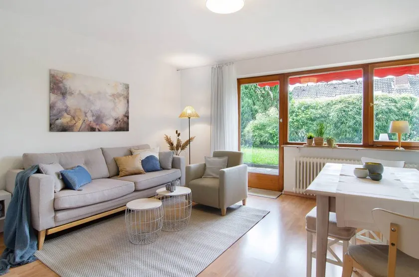 Apartment with terrace, barbeque & garden | Garden view - Image 1