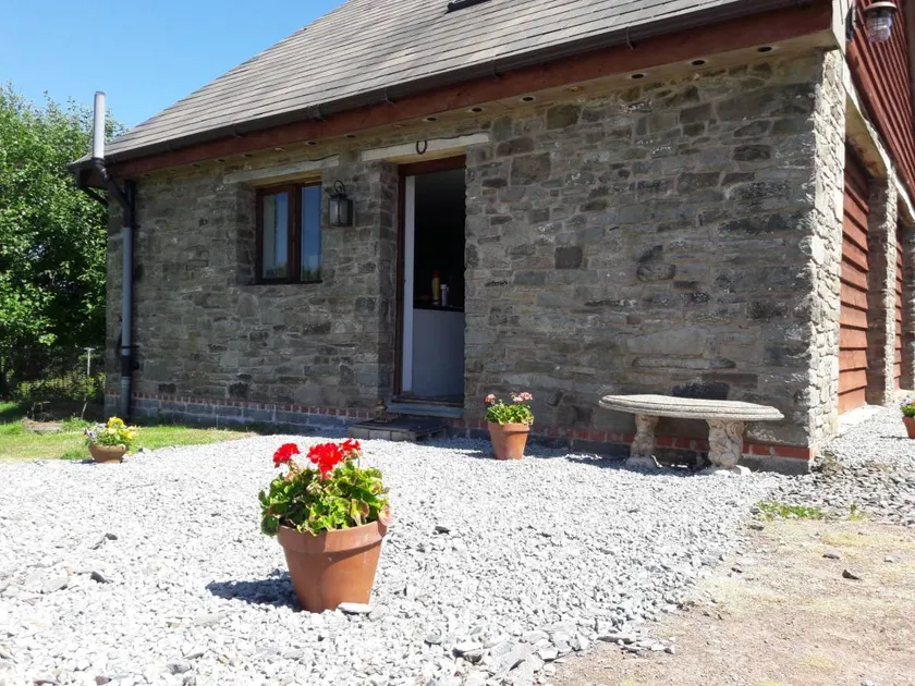 Holiday home with garden | Nature view - Image 1