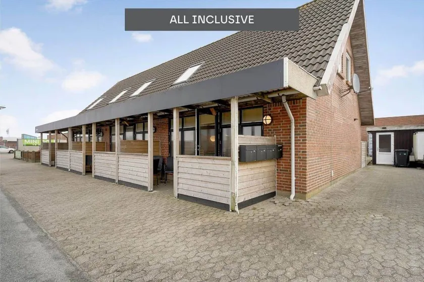 Holiday apartment with terrace & BBQ | Close to the beach | Dogs allowed - Image 1