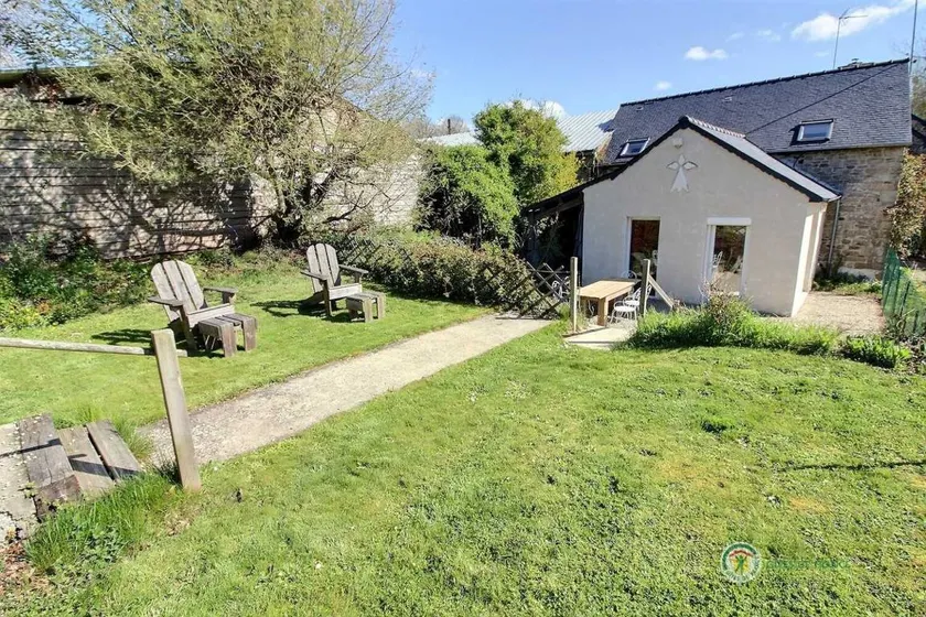 Gite with barbecue, terrace & garden - Image 1