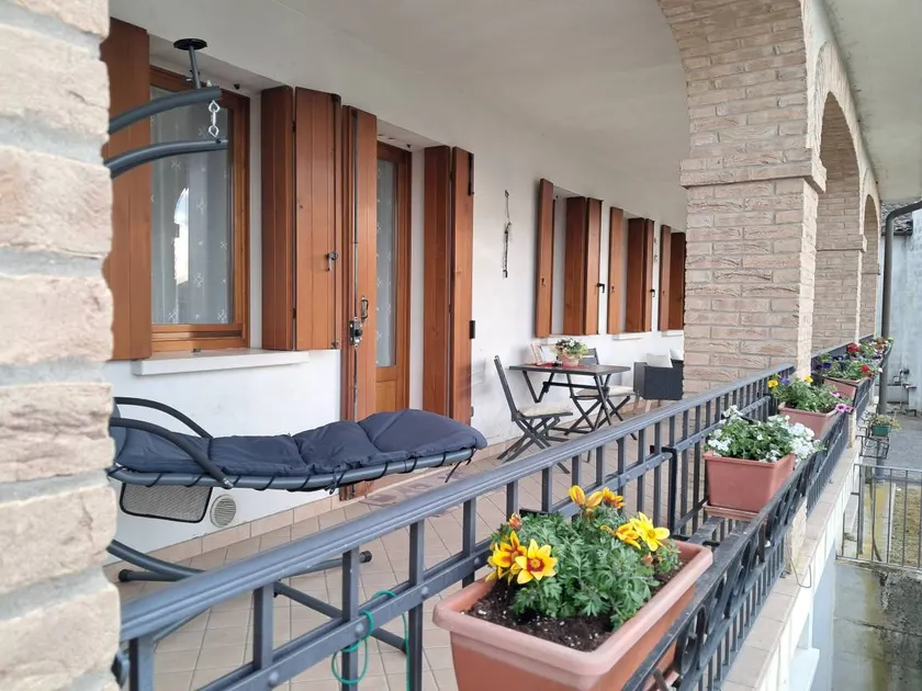 Holiday home with garden & terrace - Image 1