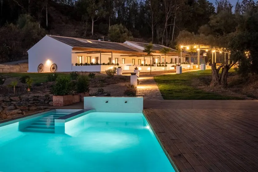 Holiday home with terrace, garden & private pool - Image 1