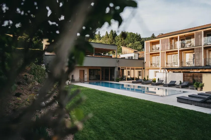 Appartamento con terrazza, griglia e giardino - Image 1