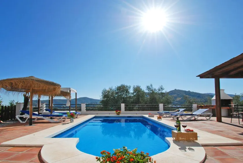 Family-friendly nice villa with BBQ, private pool & terrace | Nature view | Pets allowed - Image 1
