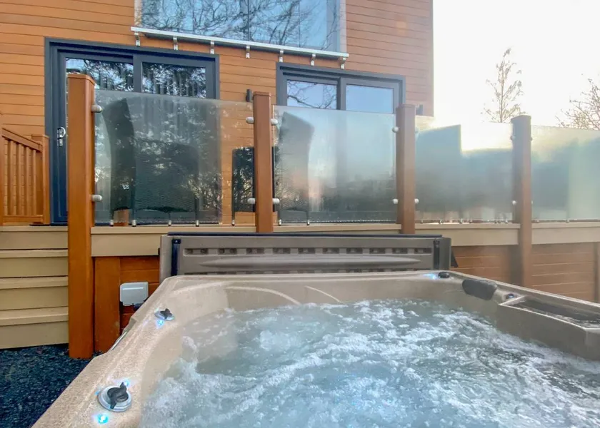 Voll ausgestattetes schönes Chalet mit Garten und Whirlpool - Image 1