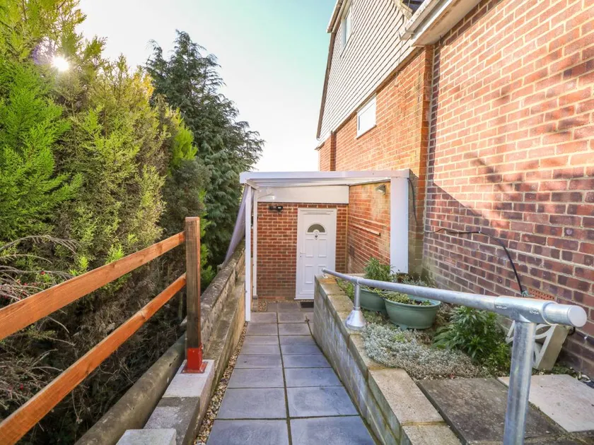 Cottage with garden | Beach view - Image 1