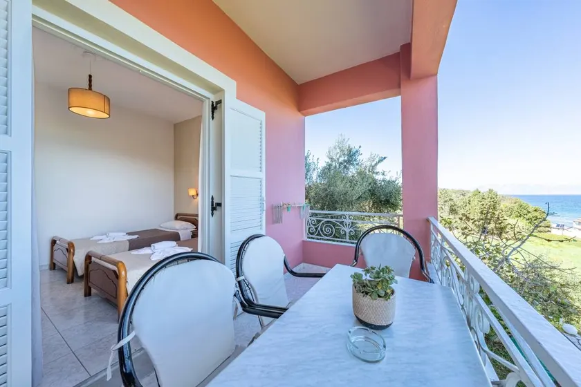 Children-friendly nice flat with garden, terrace & barbeque | Beach view | Beach nearby | Pet-friendly - Image 1