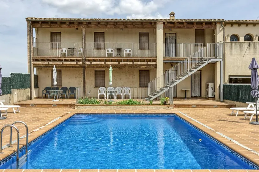 Apartment 'Cal Ferrer 3 -paller' with Shared Pool, Wi-Fi and Air Conditioning - Image 1