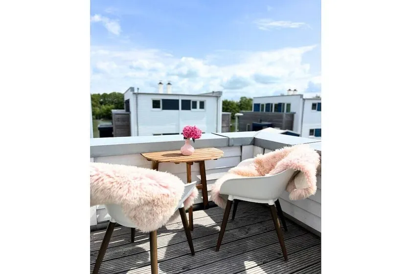 Fully equipped wonderful holiday home with terrace, garden & barbeque - Image 1