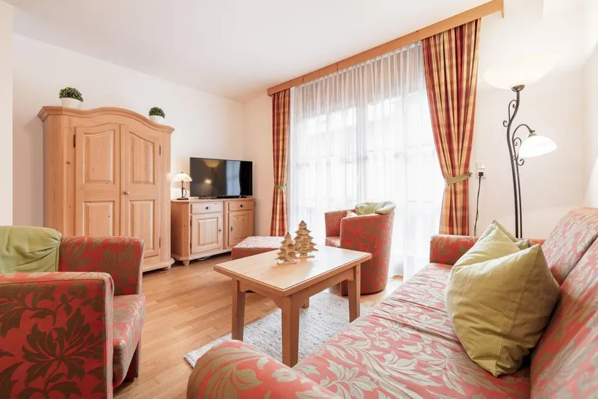 Family-friendly holiday apartment with terrace - Image 1