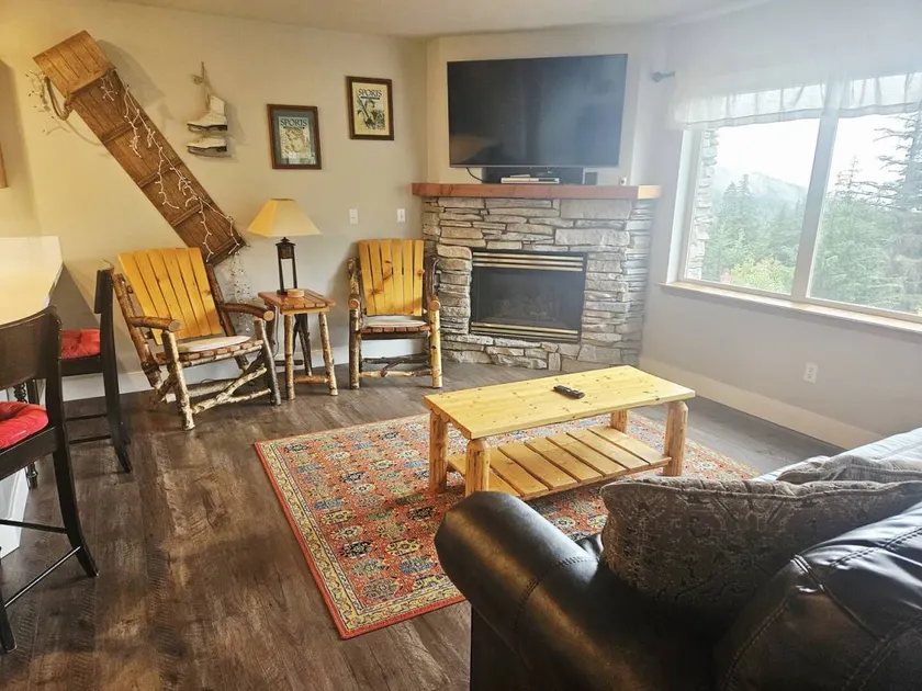 Flat with private pool & terrace - Image 1