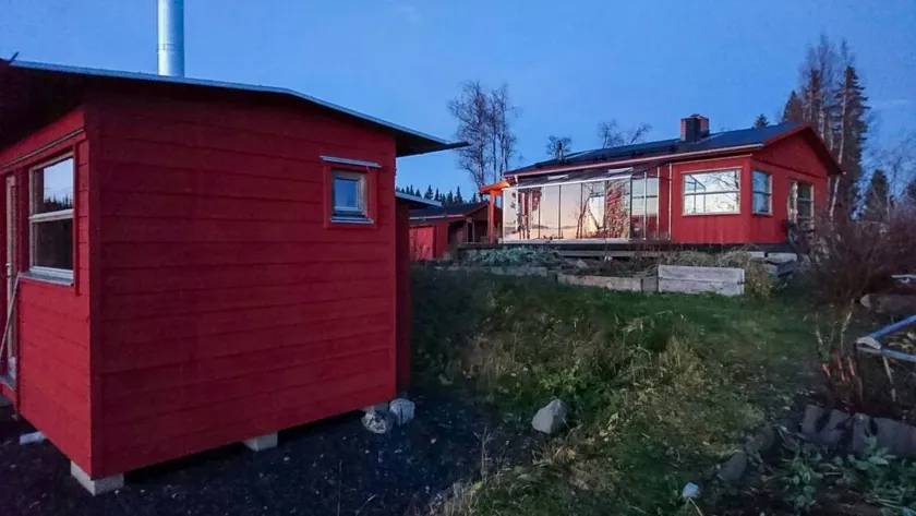 Family-oriented nice holiday home with garden, terrace & sauna - Image 1