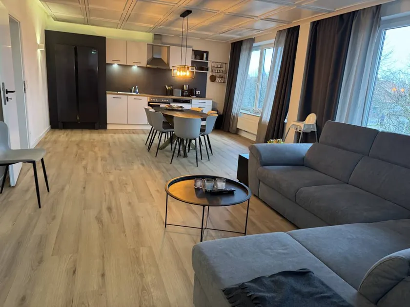 Appartement avec jardin et barbecue | Vue rivière - Image 1
