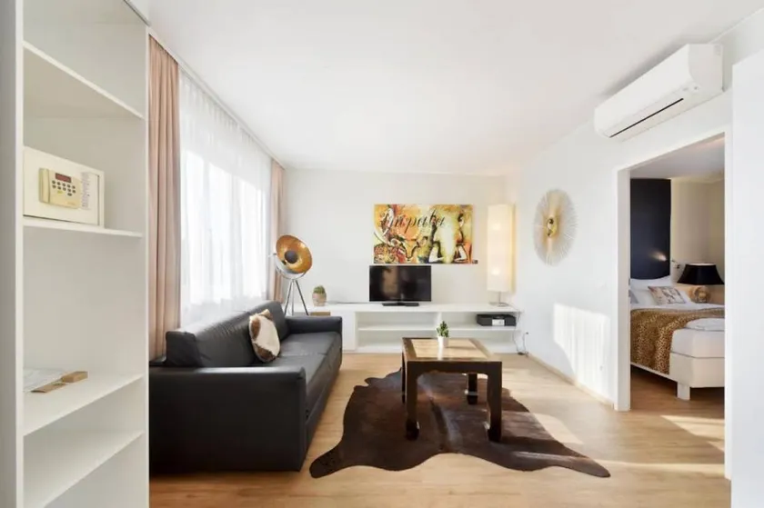 Letting with terrace, sauna & garden - Image 1