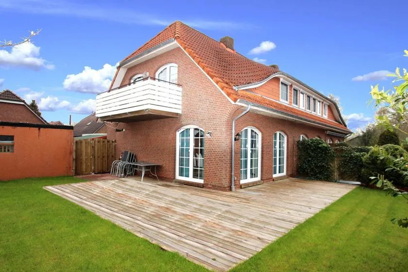 Holiday home with barbecue, terrace & garden | Nature view - Image 1