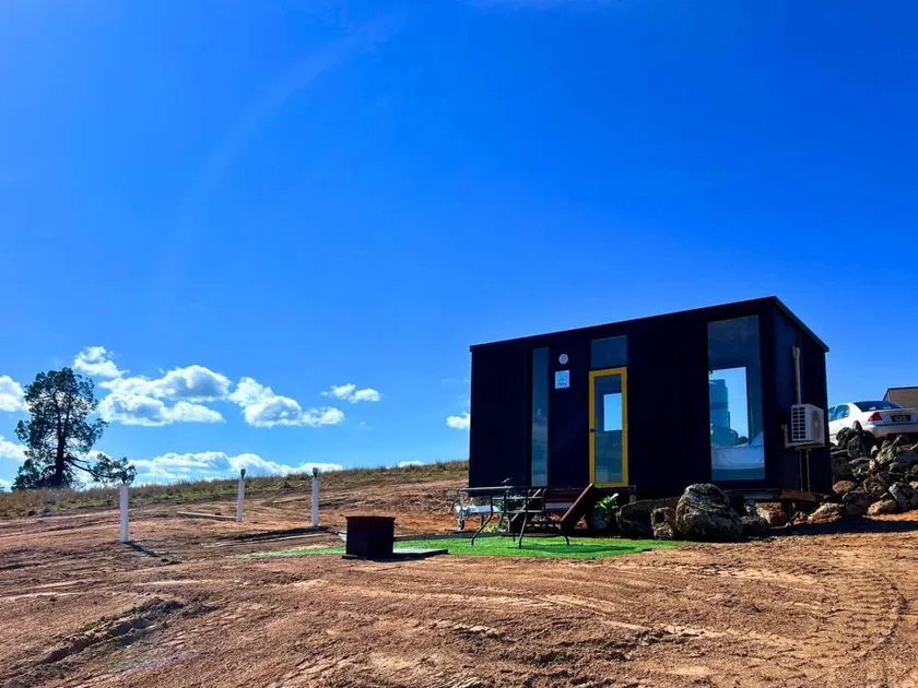Pet-Friendly Countryside Retreat Near Wyangala Dam, NSW - Image 1