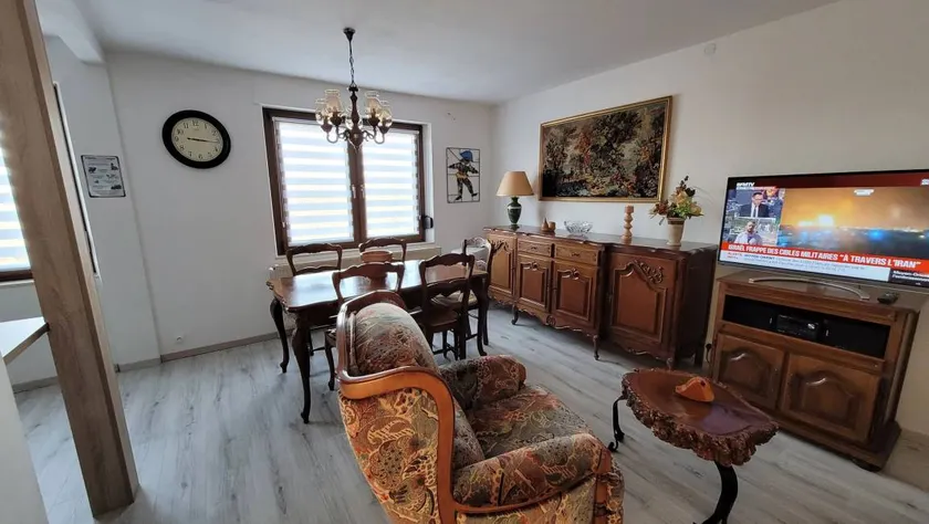 Apartamento vacacional con terraza y barbacoa - Image 1