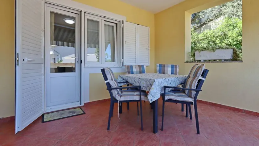 Beautiful flat with pool, terrace & BBQ | Dogs allowed - Image 1