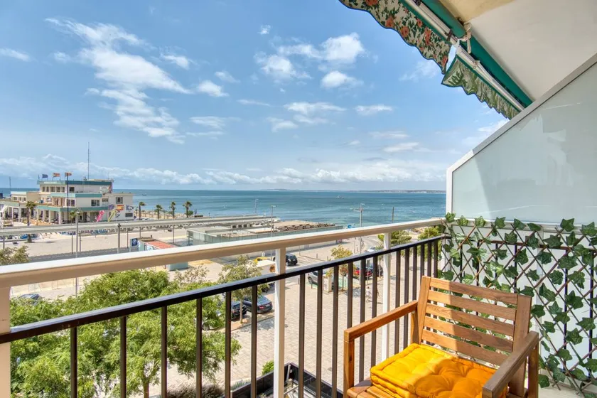 Fully equipped nice flat | Sea view | Next to the beach | Pets allowed - Image 1