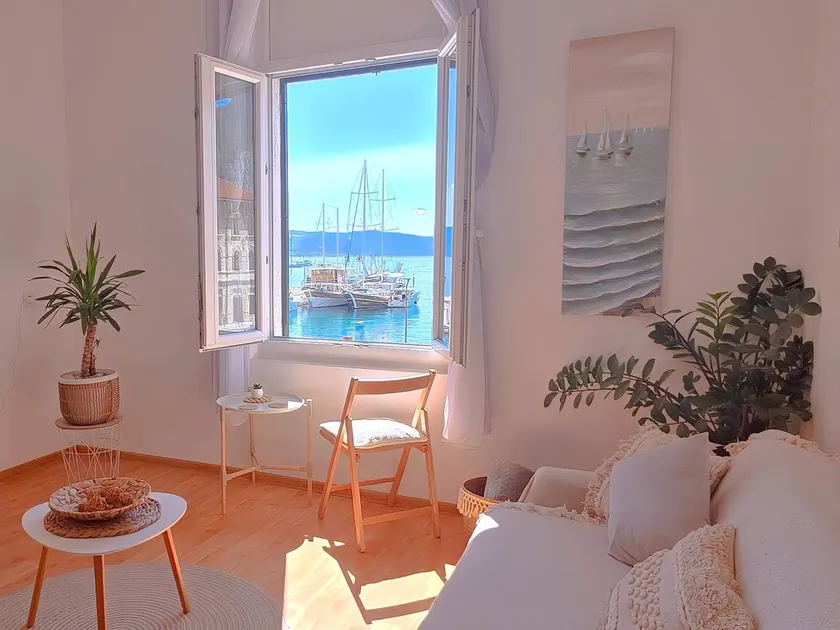 Apartamento con jardín | Vistas al mar | Al lado de la playa - Image 1
