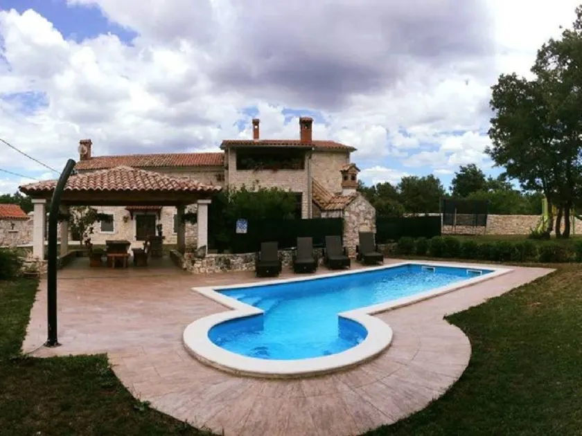 Fully equipped nice holiday home with BBQ, garden & terrace | Nature view - Image 1