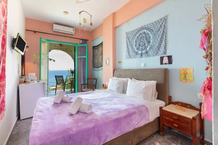 Bed & breakfast with garden | Garden view - Image 1