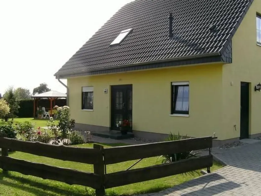 Apartment Appartement mit Garten- Grill und Terrasse by Interhome - Image 1