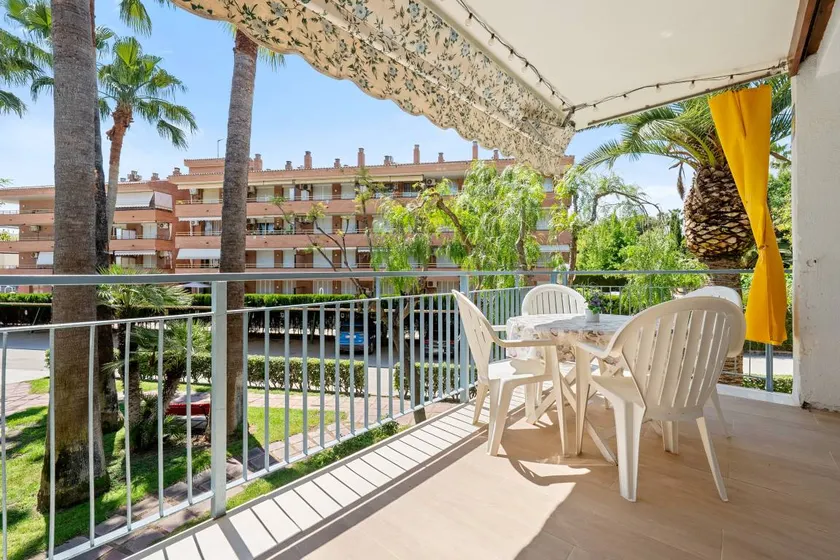Ferienwohnung 'Strand und Pool' mit Gemeinschaftspool und privater Terrasse - Image 1