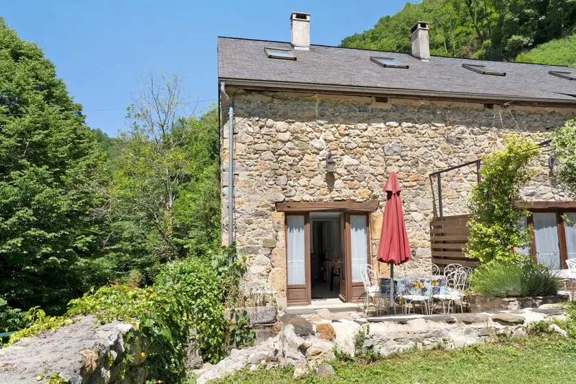 Cottage with terrace, pool & garden | Garden view | Suitable for remote work - Image 1
