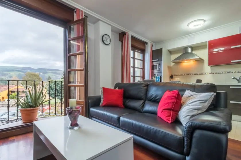 Holiday home with fast internet | Mountain view | Good for workation - Image 1