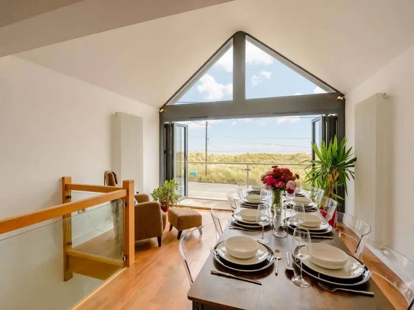 Fully equipped beautiful cottage with garden | Water view | Next to the beach | Dogs allowed - Image 1