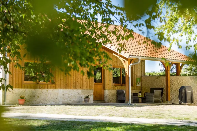 Gite with terrace, BBQ & garden - Image 1
