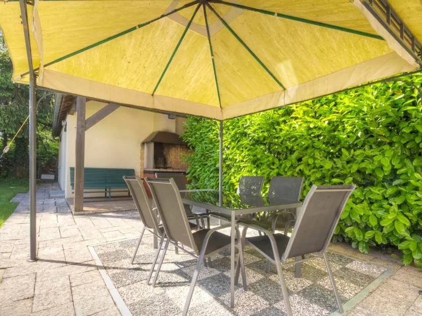 Cottage with barbecue - Image 1
