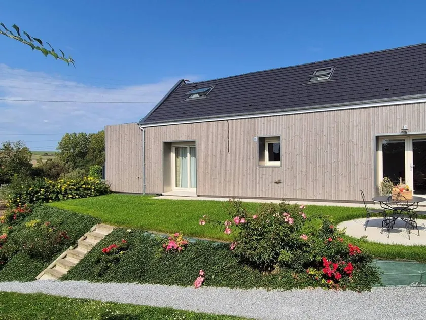 Cottage with BBQ & garden - Image 1