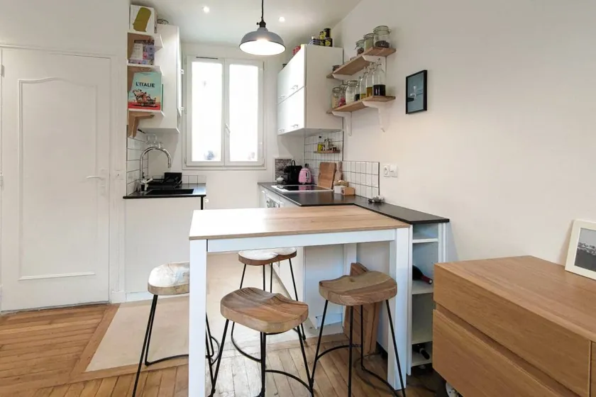 Cosy apartment in the 11th arrondissement - Image 1