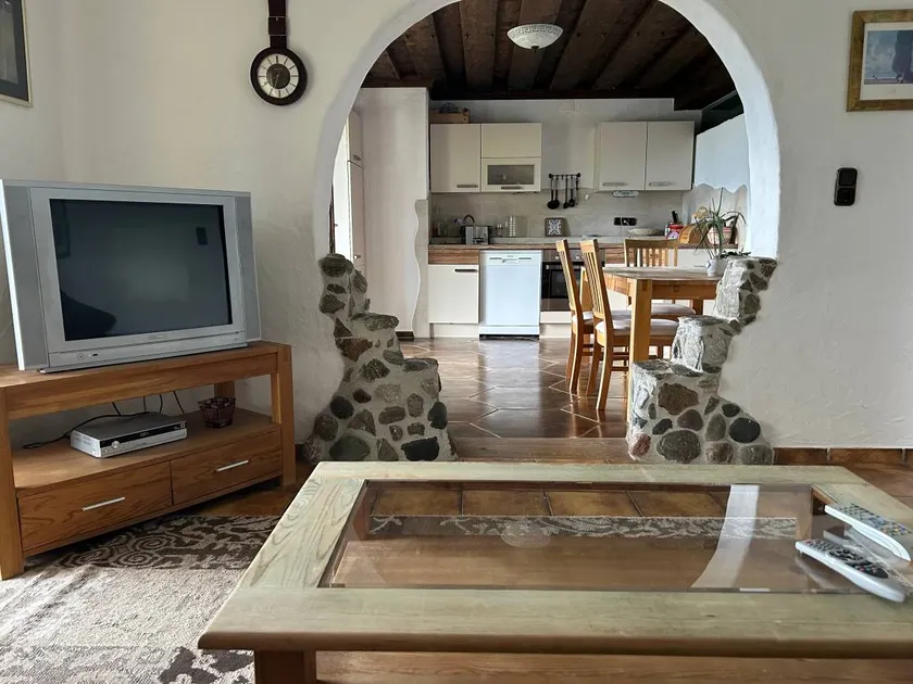 Children-friendly holiday apartment with barbeque & garden | Panoramic view | Pet-friendly - Image 1