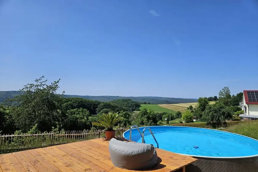 Holiday home with terrace & barbeque - Image 1
