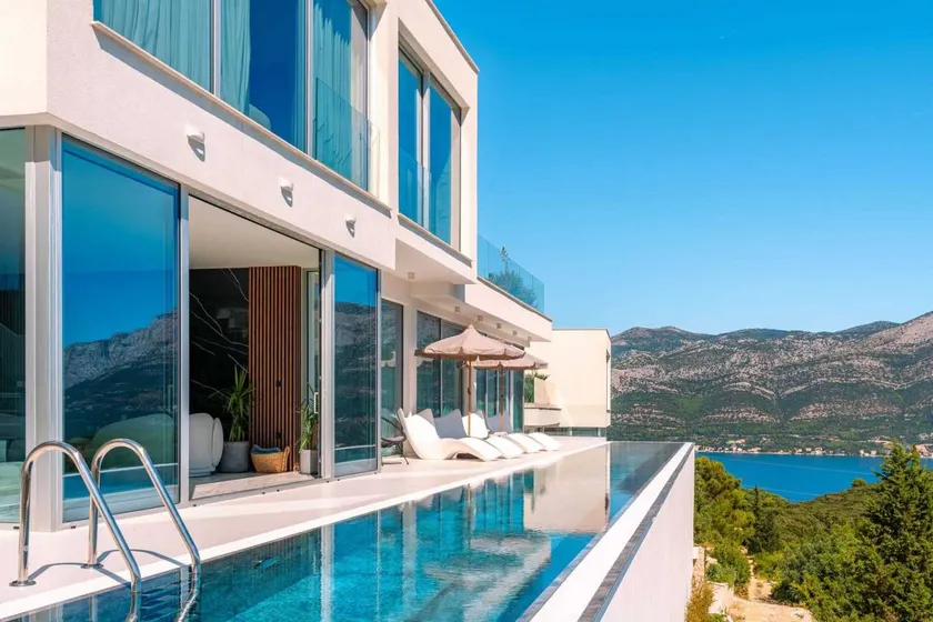 Luxury Villa Aqua Vista with Pool I - Image 1