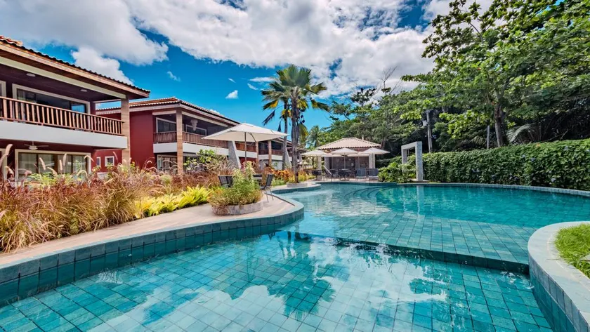 Apartamento con piscina, jardín y barbacoa - Image 1