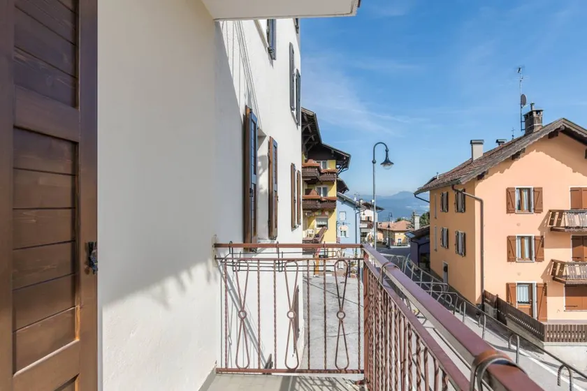 Fully equipped flat with terrace | Mountain view | Good for workation | Pet-friendly - Image 1
