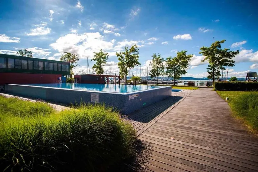 Ferienwohnung mit Pool, Garten und Grill - Image 1