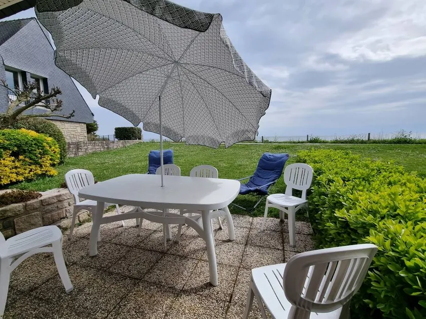 House with garden, terrace & barbecue | Sea view - Image 1