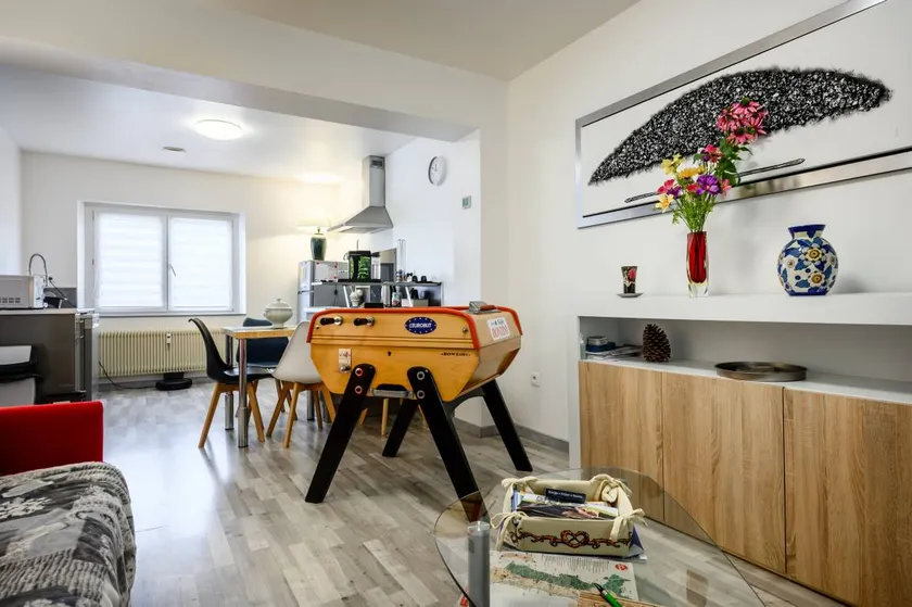 Apartment with garden & barbeque | Mountain view - Image 1
