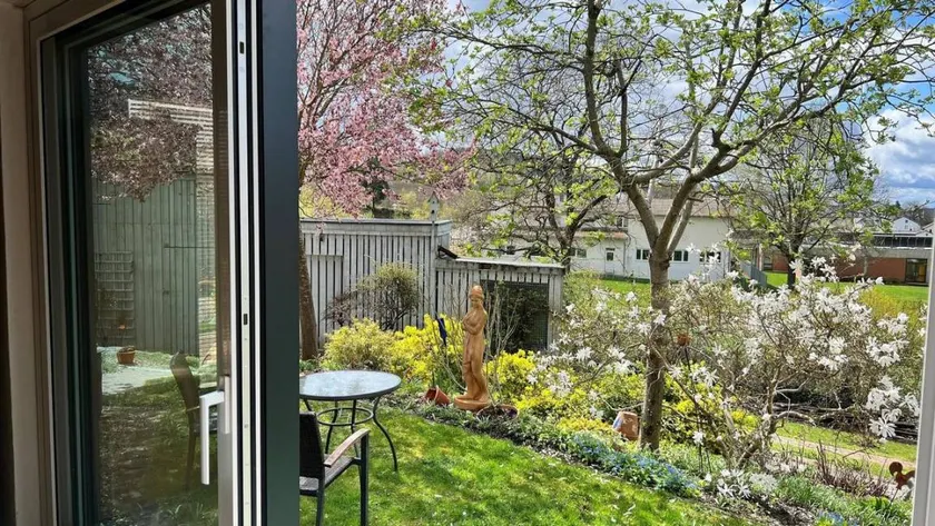 Flat with pool, garden & terrace | Pets are welcome - Image 1